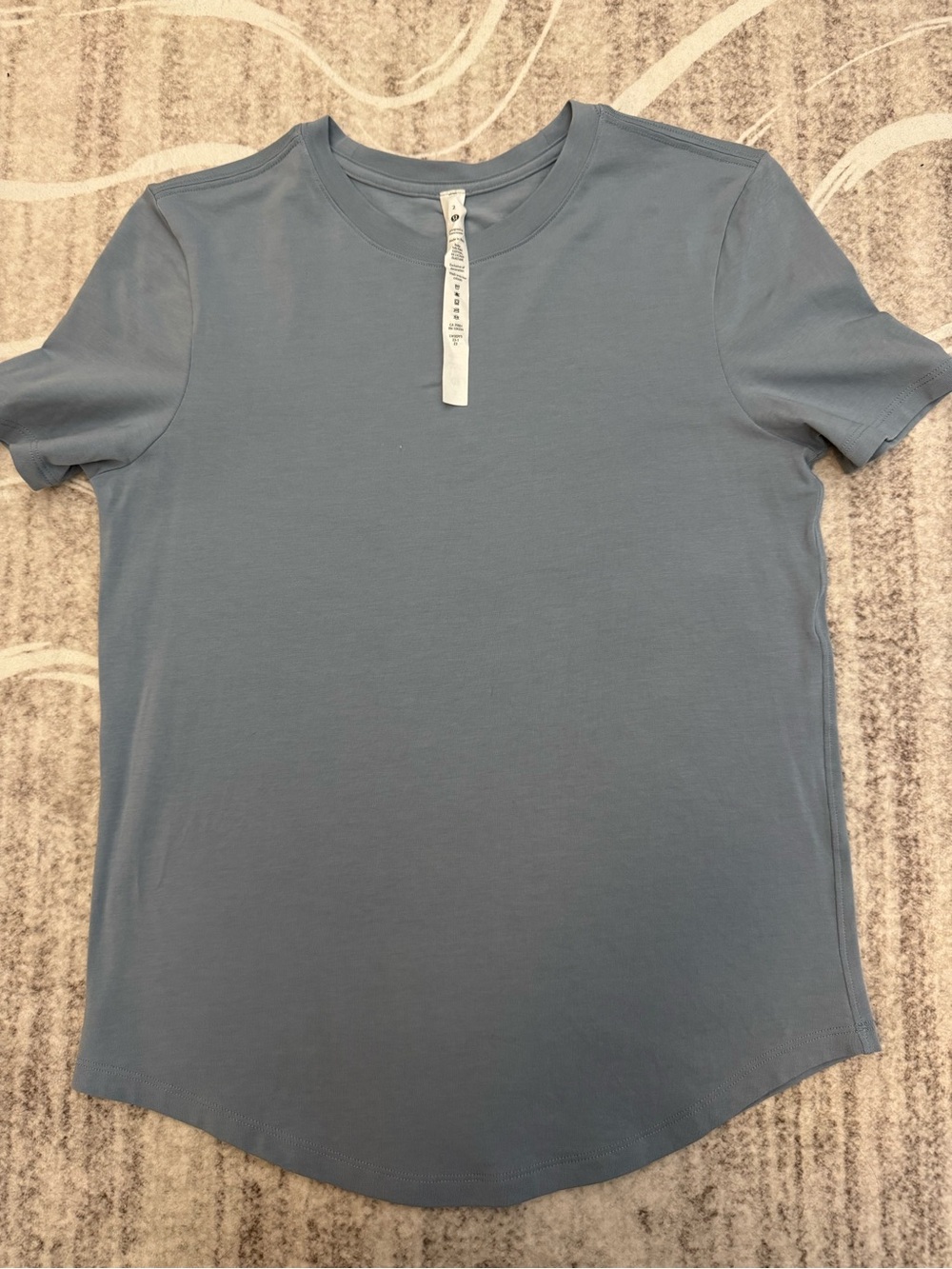 Women Short Sleeve Crew Tee in Dusty Blue